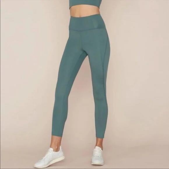 Girlfriend Collective Jade Compressive High-Rise Legging - Picture 1 of 4